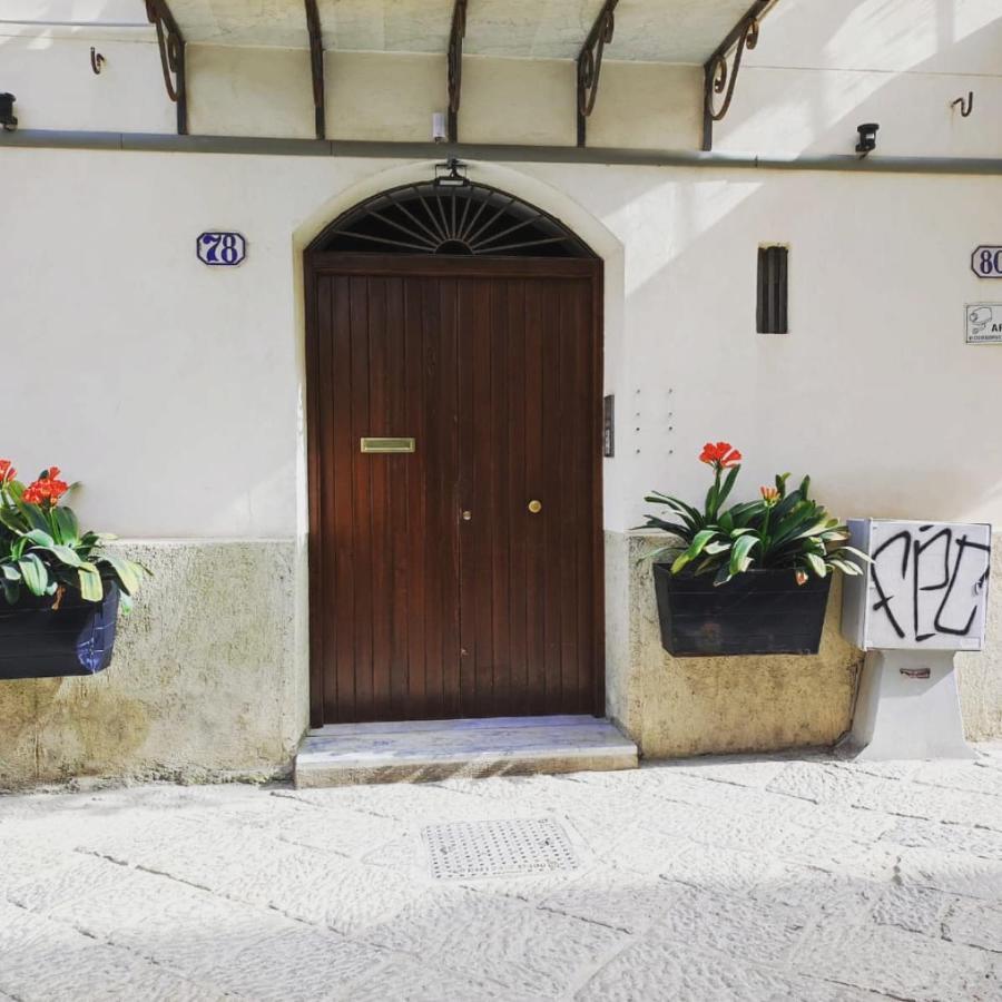 La Casa Di Giulia Appartement Palermo Buitenkant foto